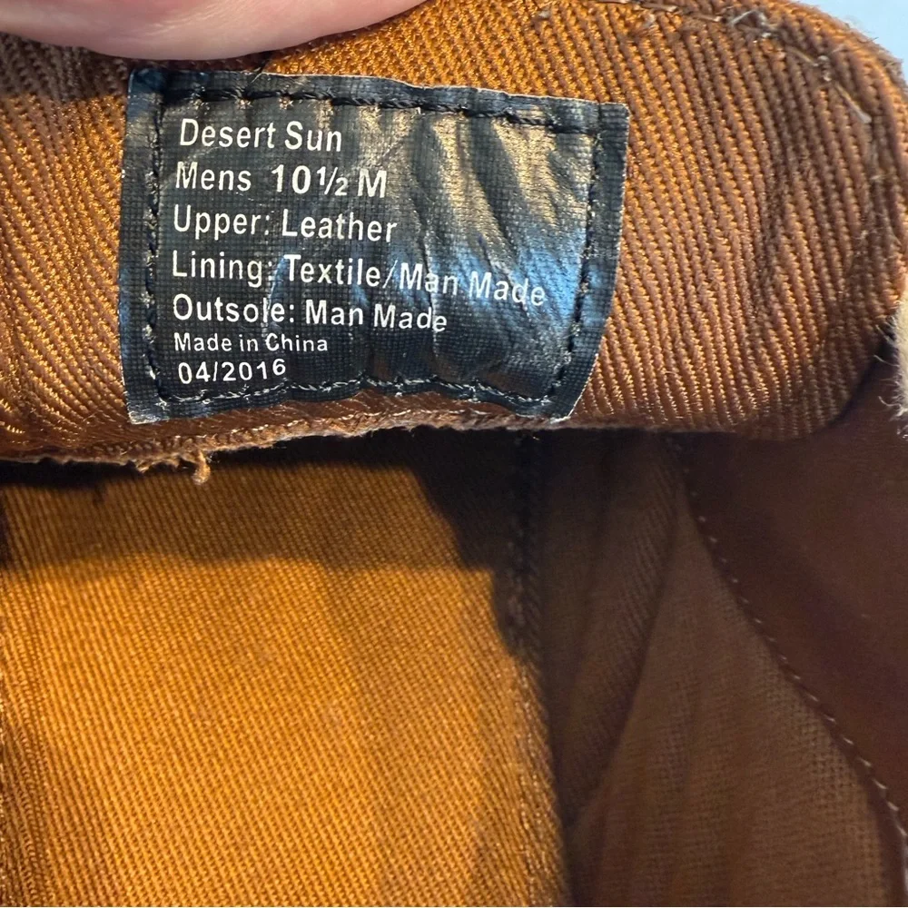 Kenneth Cole Reaction size 10.5 brown men’s leather Desert Sun Chukka boots